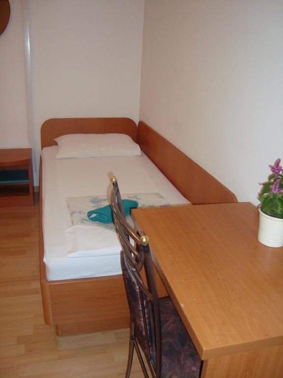 Guesthouse Koprivec Любляна Экстерьер фото